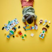 Obrázek Sestavitelní lidé s velkými emocemi