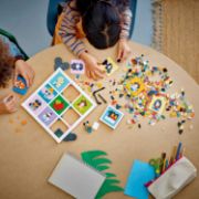 Obrázek 100 let oblíbených animovaných postav Disney