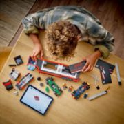 Obrázek Kamion F1® s vozy F1® RB20 a AMR24