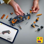 Obrázek Závodní auto McLaren F1® Team MCL38