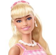 Obrázek Barbie v ikonickém filmovém outfitu  
