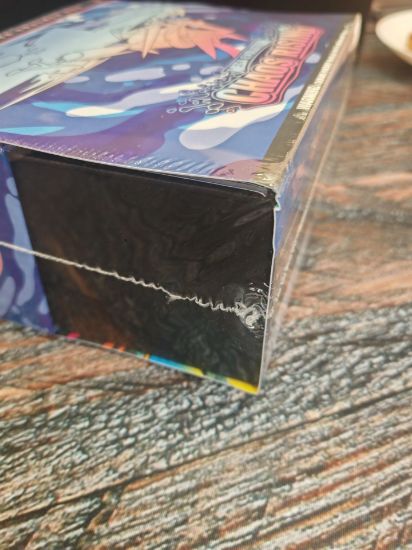 Obrázek POKÉMON TCG: MEGA EVOLUTION - CHAOS RISING - ELITE TRAINER BOX - poškozené